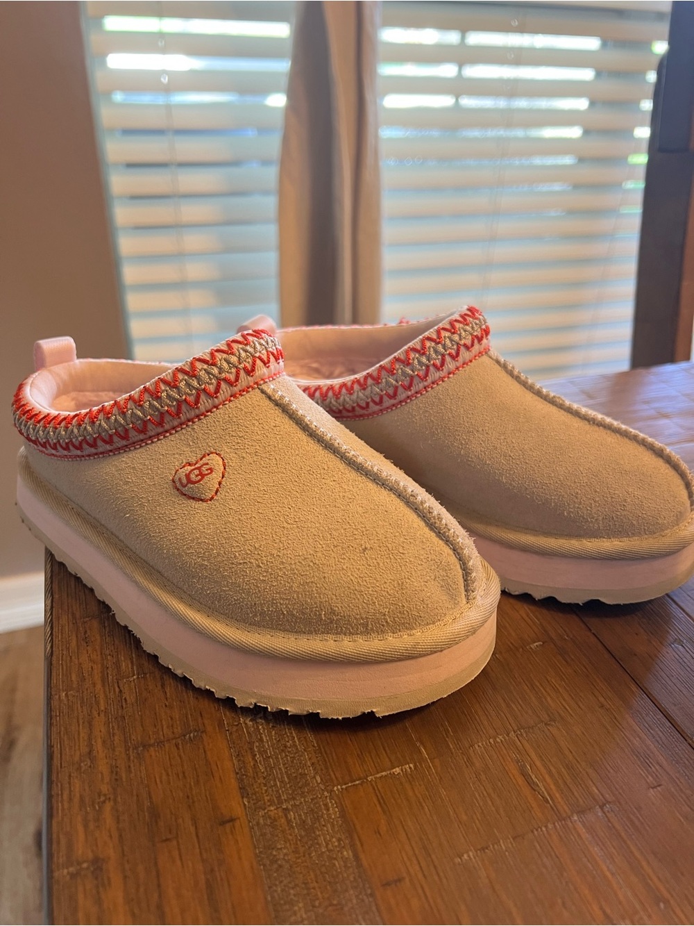 UGG Kids Cream Slippers with Pink Trim